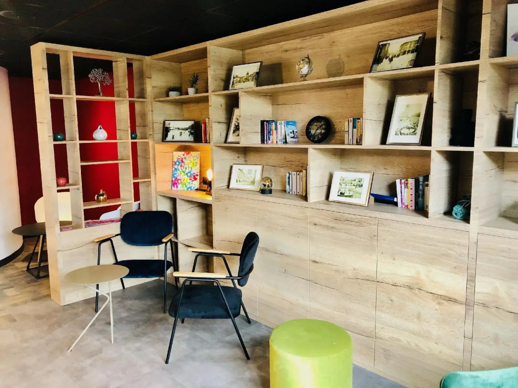 Voir la photo 4 — ibis Pontarlier