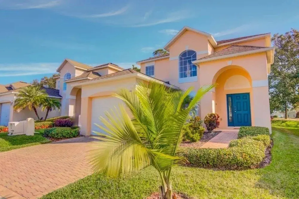 Game Room Private Pool & Spa! 4 Bedroom Home by RedAwning