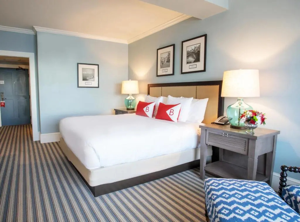 Standard Double room with balcony and oceanfront (full double bed)