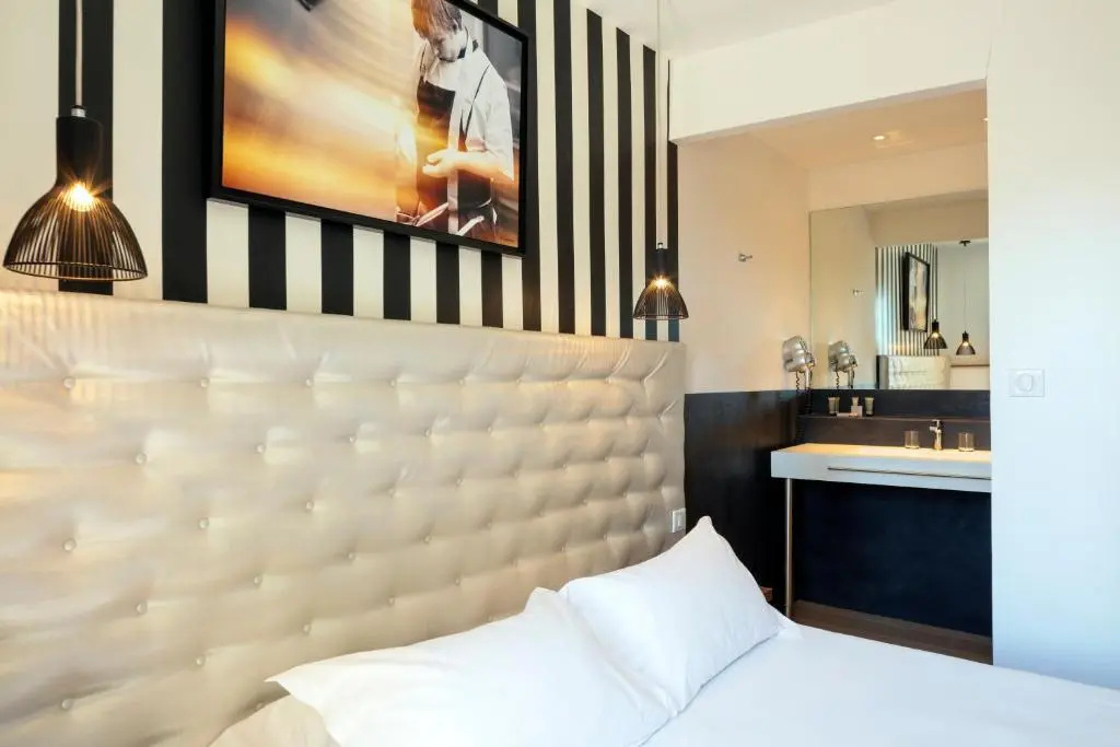 Le Pré du Moulin - Maison Alonso - Hôtel Restaurant - Chambres