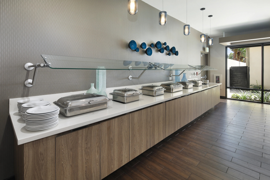 Holiday Inn Hotel & Suites Anaheim by IHG - Général