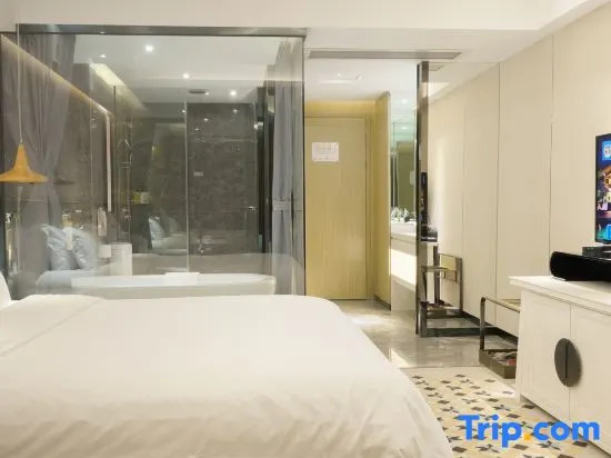 Luxury Double room (full double bed)