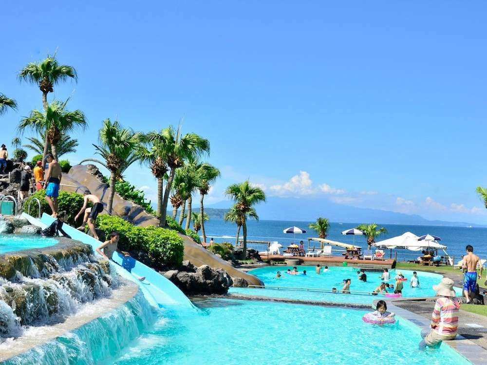 Beach & Waterfront