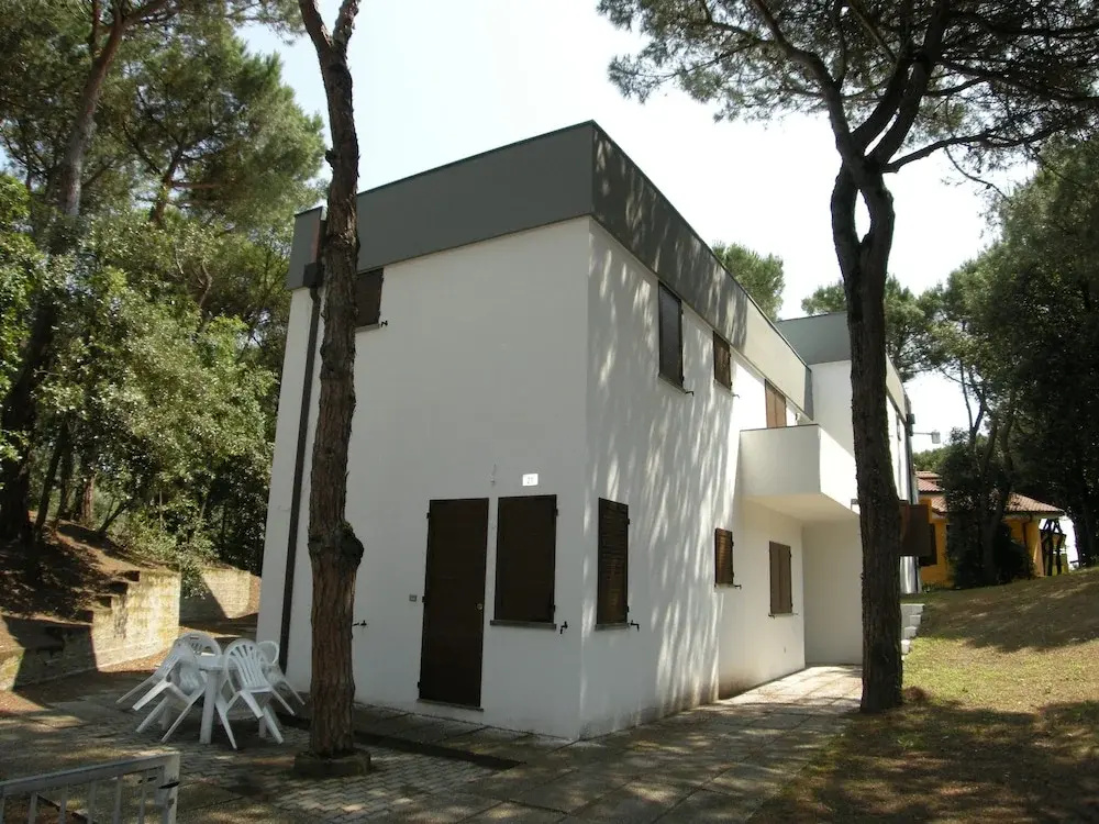 Modern two Bedroom Apartment Near Rosolina Beach