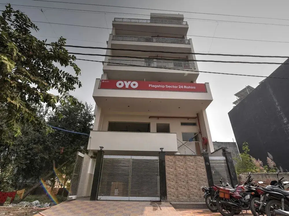 OYO Flagship 18303 Sector 24 Rohini