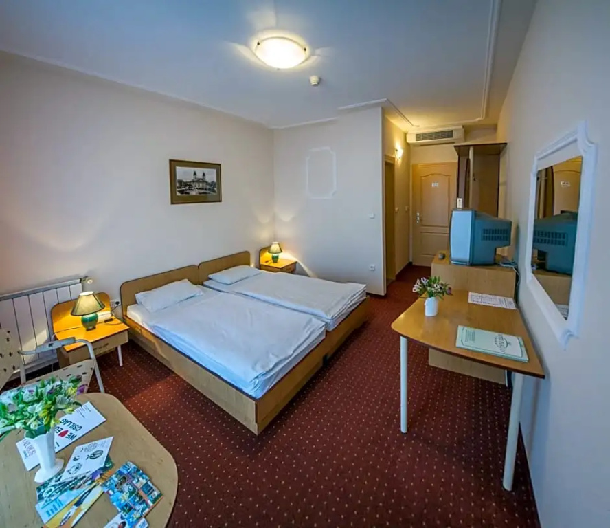 Platan Hotel - Chambres