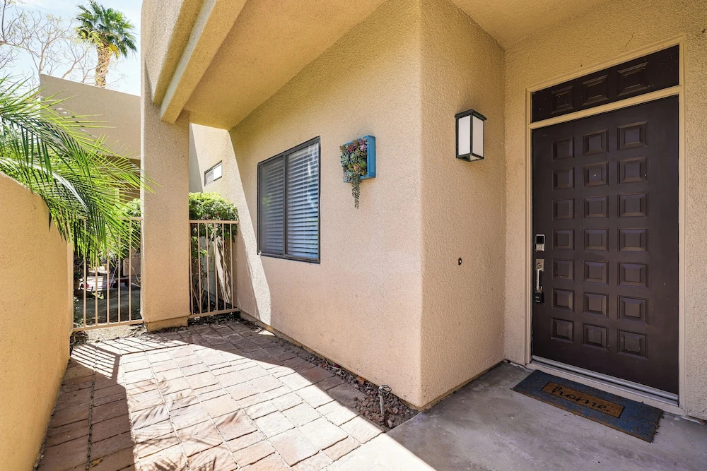 Community Perks! Golfers Oasis in Cathedral City