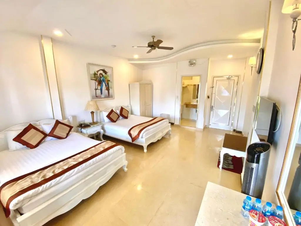 Standard Double room with balcony (twin beds)