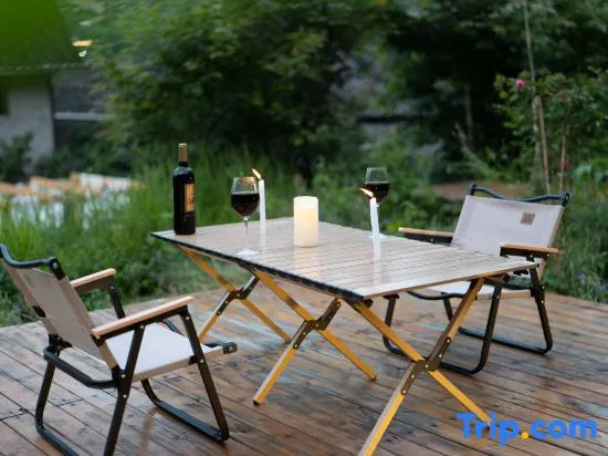 Mountain and Lodge · Flower Manor (Xijiang Qianhu Miao Village Observation Deck)