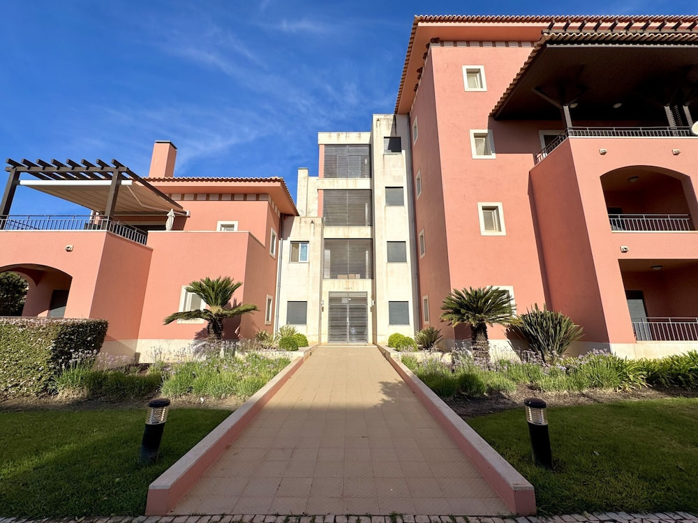 Vilamoura Victoria Boulevard by Homing