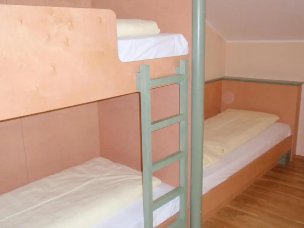 Economy Triple room