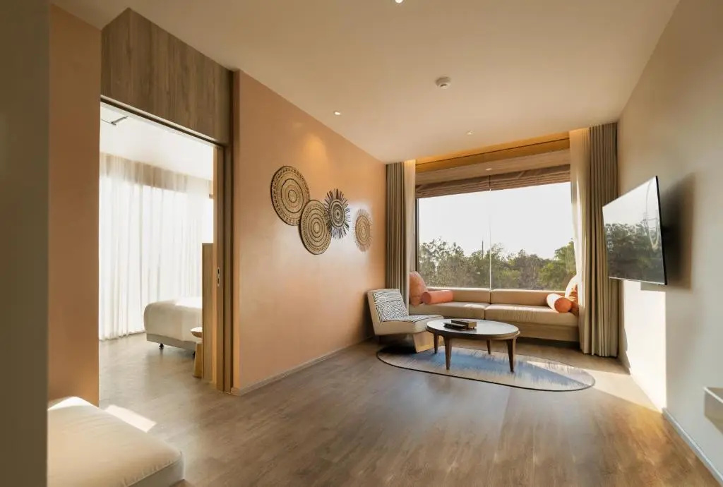 Deluxe Suite