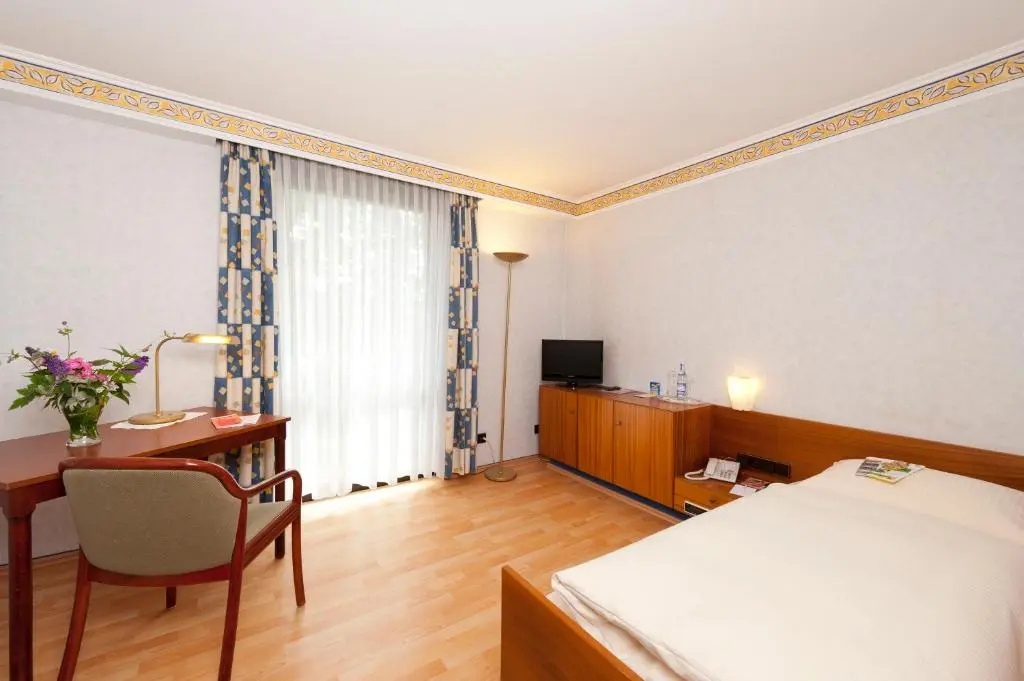 Hotel Hirsch - Chambres