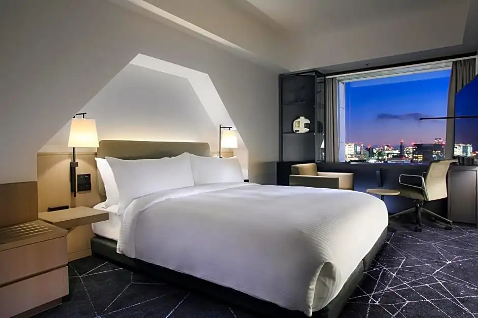 Tokyo Dome Hotel - Tap to explore photos
