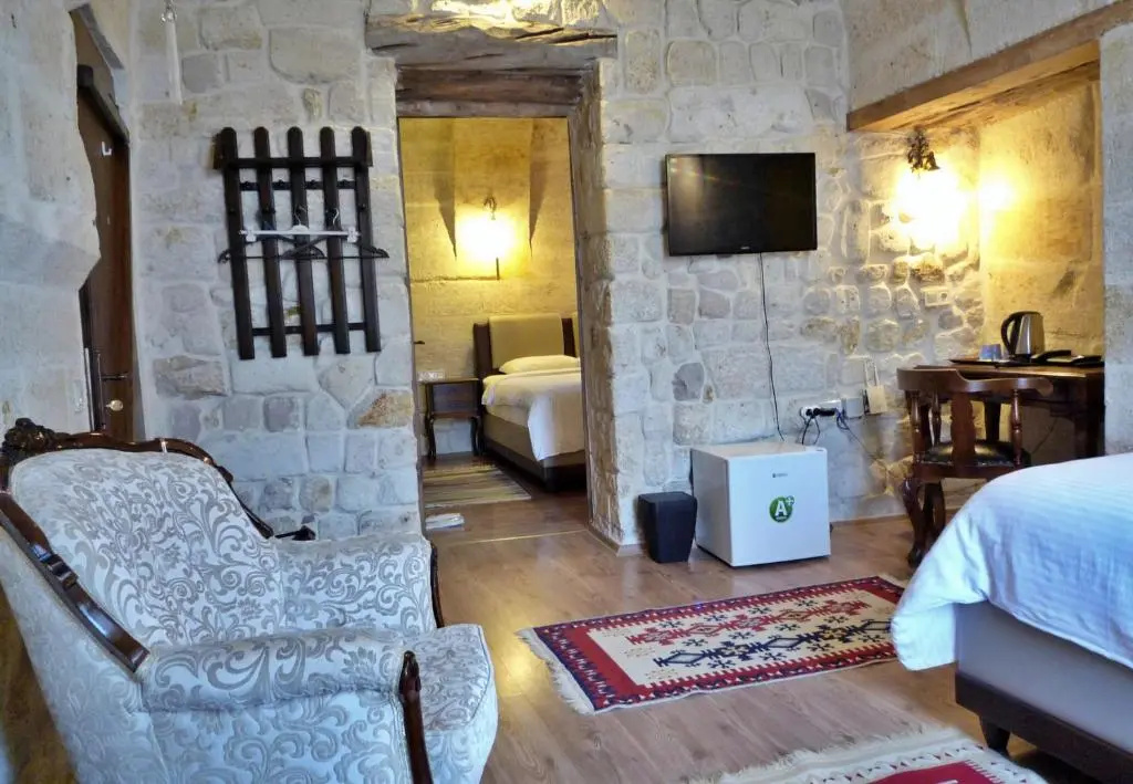 Deluxe Triple Suite
