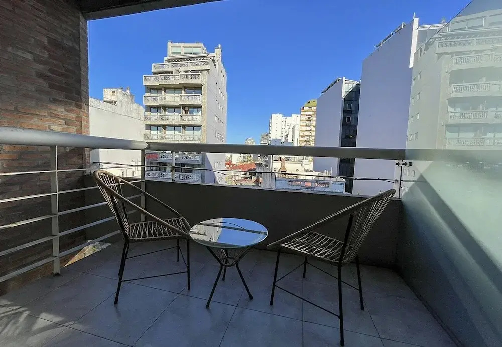 RentUp - Dpto con balcón y piscina