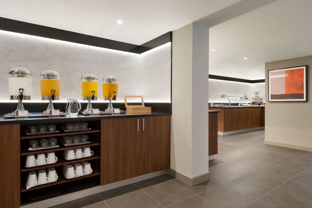 Food & Beverage