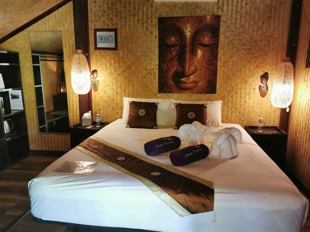 Deluxe Double Bungalow (full double bed)