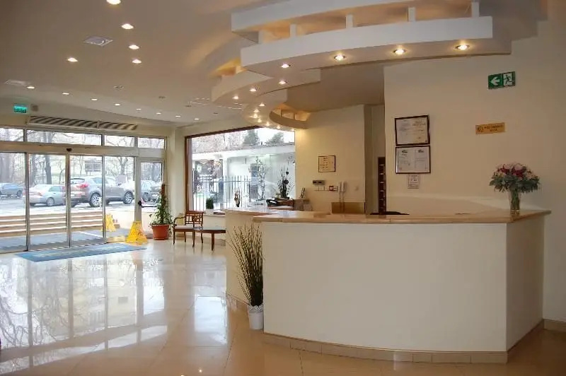Lobby & Reception