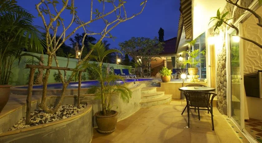 Sunshine Villa and Guest House
