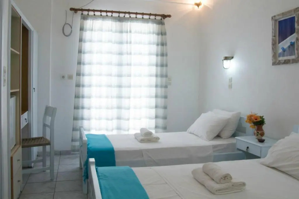Economy room