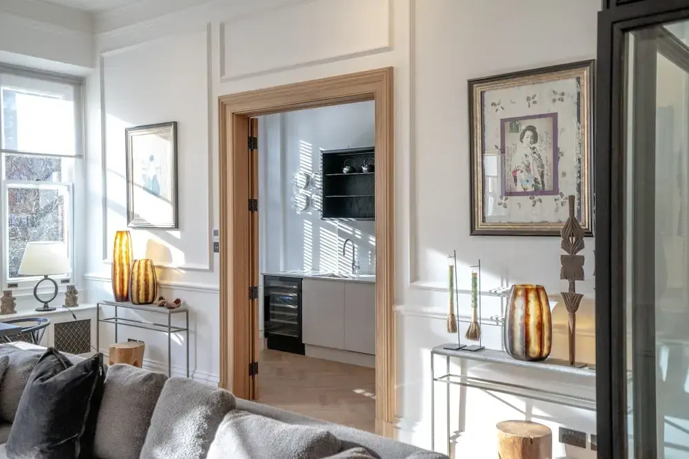 Cadogan Square - 2 Bedroom Apartment V