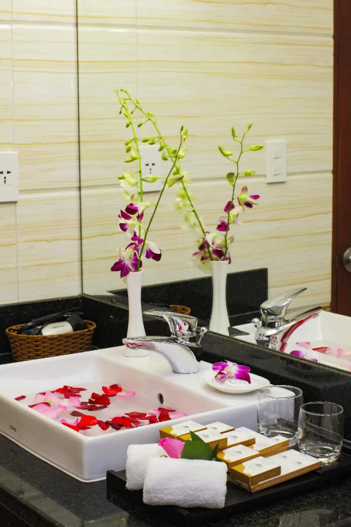 Phu Quoc Ocean Pearl Hotel - Tap to explore photos