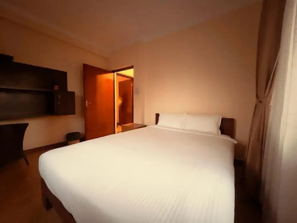 Comfort room