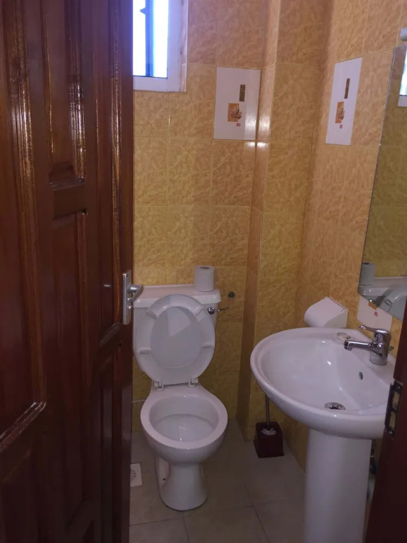 Economy room