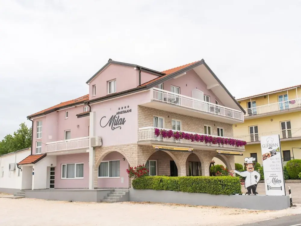 Apartment in Imotski Near Blue Lake