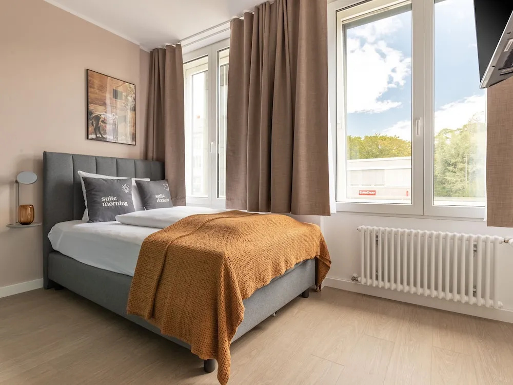 Economy Single Suite