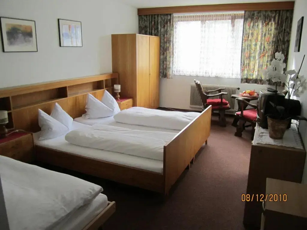 Hotel Einhorn - Chambres