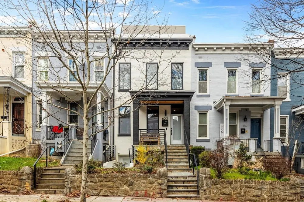 Central 2 br City Sanctuary Commuter friendly