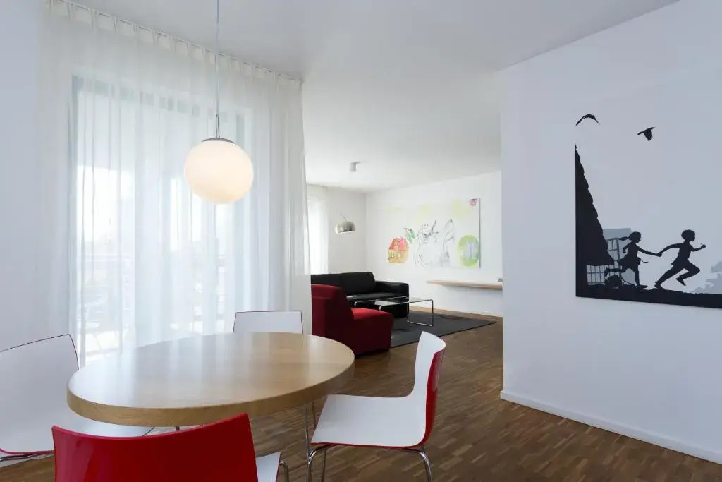 1 Bedroom Apartment