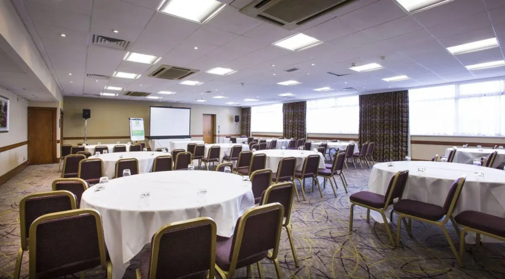 Holiday Inn Luton South - M1 Junction 9 - Général