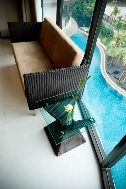 Люкс с балконом в Tara Mantra Cha Am Resort
