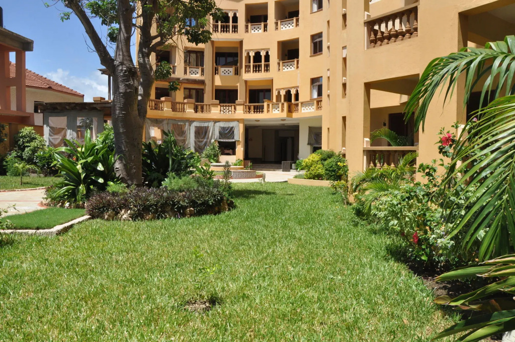 Eden Beach Resort And Spa