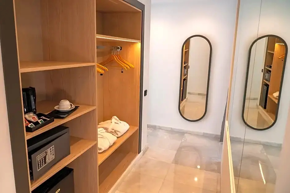 Hotel URH Sitges Playa - Chambres