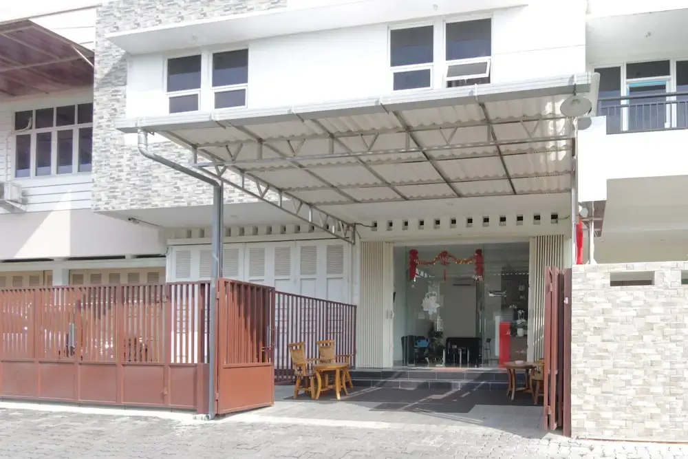 Airy Pecinan Kalikuping Utara 243 Semarang