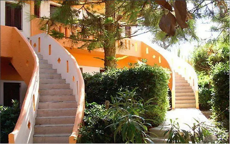 Bell' Elen Apartments