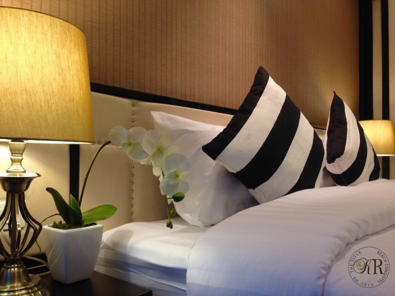 Номер Superior с красивым видом из окна в The Title KR Beach Condotel Rawai Phuket