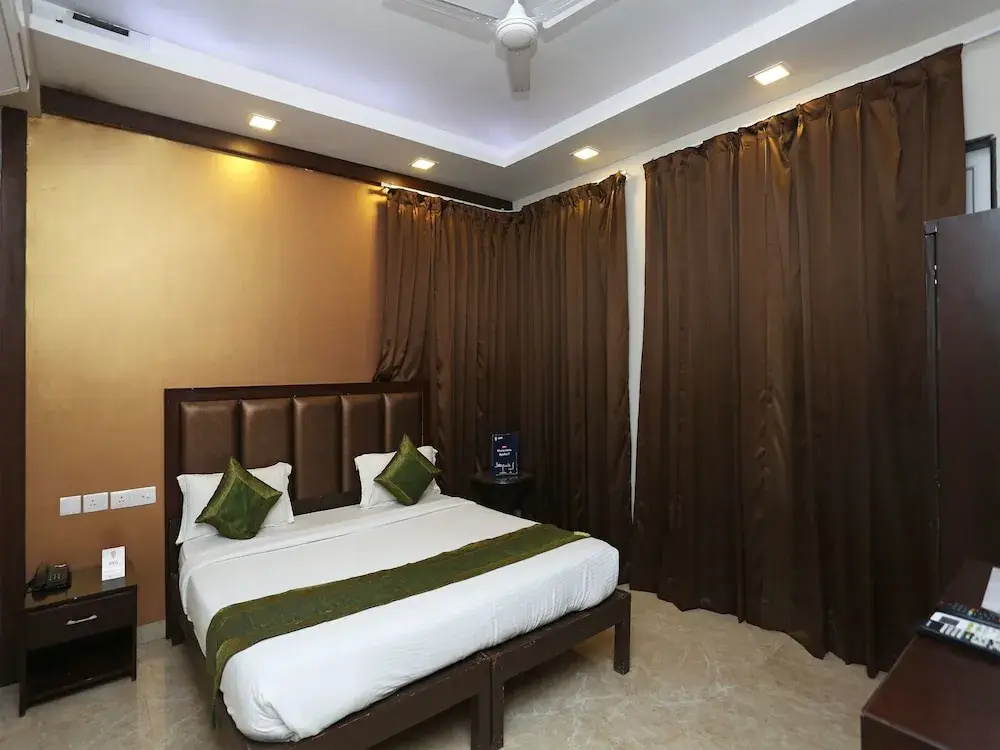 OYO 14330 Wow Homes