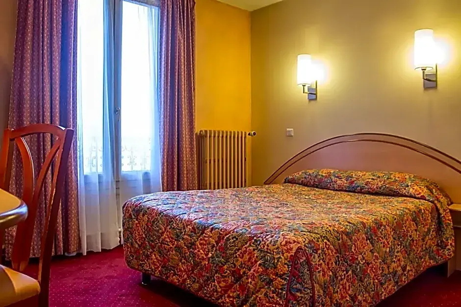 Hôtel Terminus Montparnasse 149