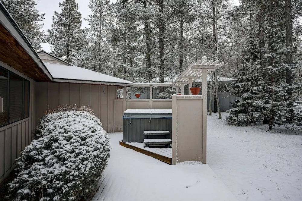 Pet-Friendly 6 Otter Home features Bikes to Explore Sunriver Village by RedAwning