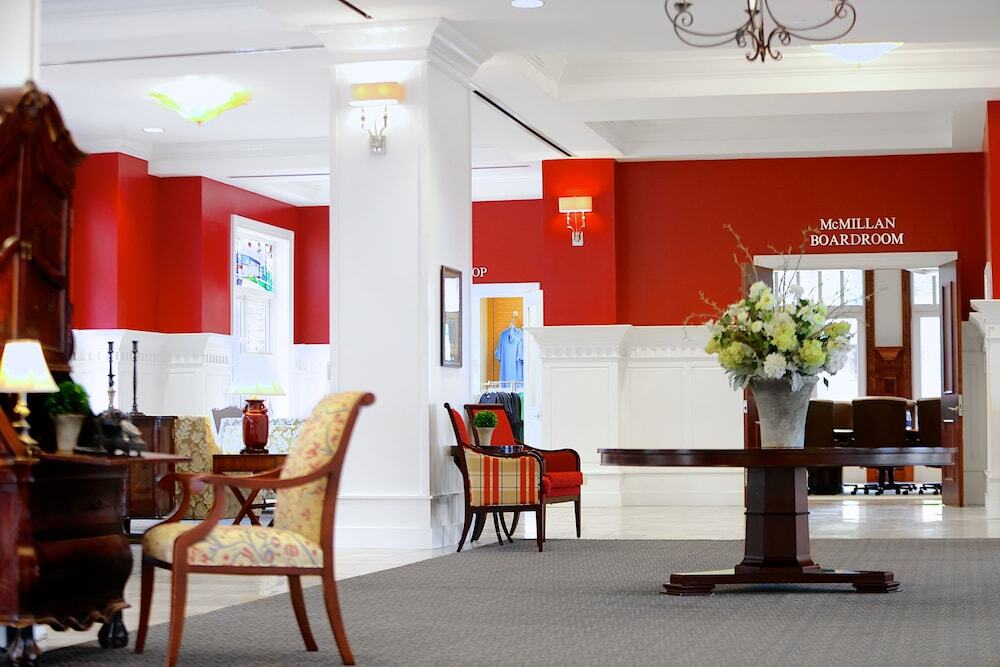 The Inn at Ole Miss by null