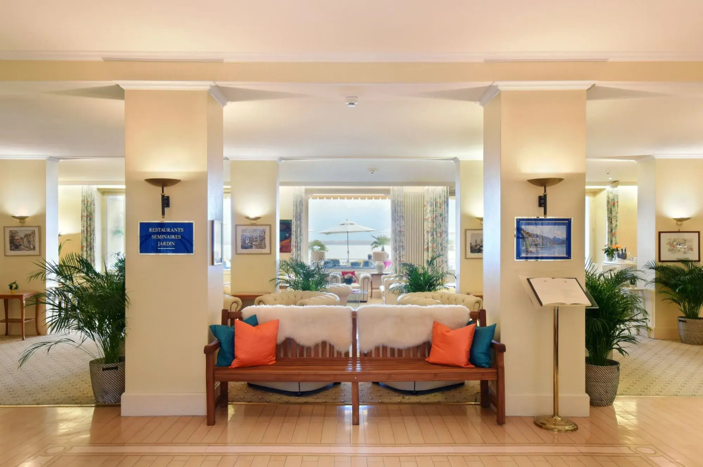 Golf Hotel Rene Capt — фото