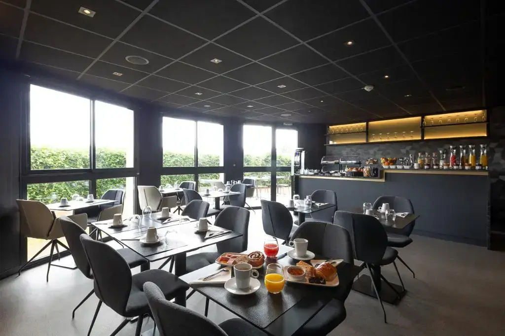Hotel l'Ortega Rennes Aeroport - Général