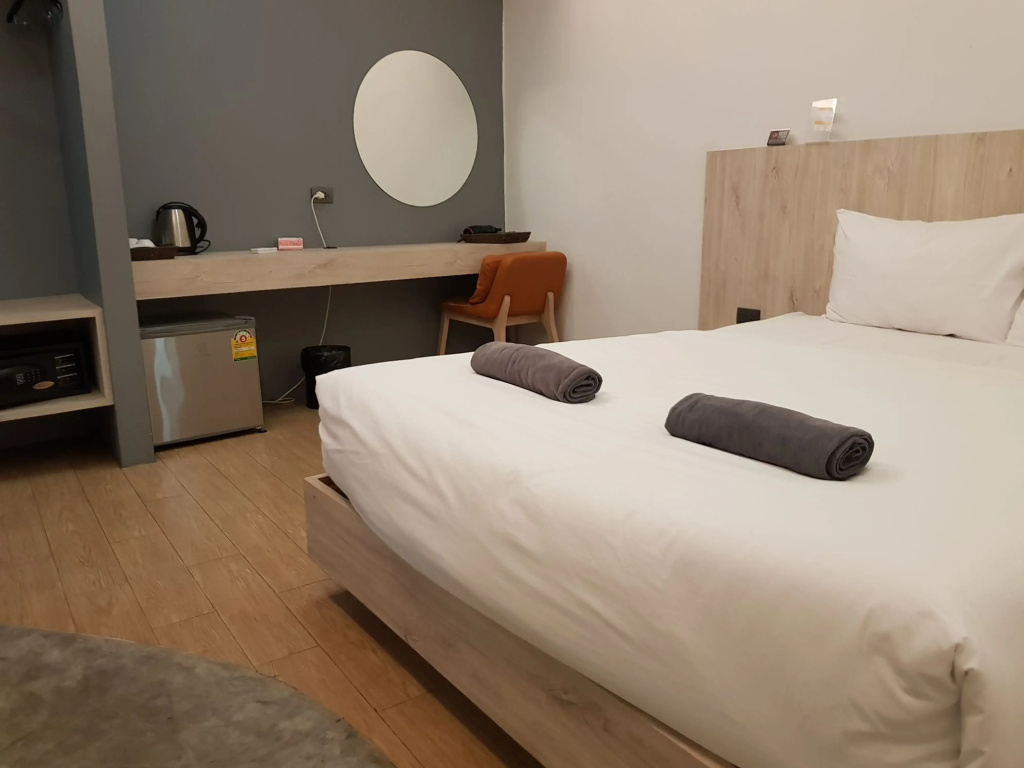 All day hostel @ BTS Bang Chak by ZUZU — фото