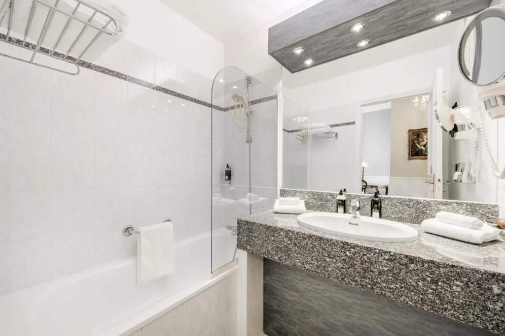 Hotel photo 38