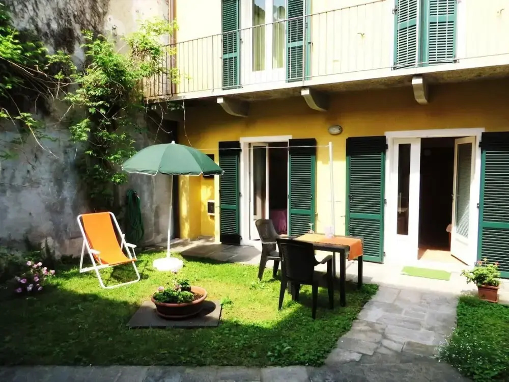 Arancio Apartment in the Centre of Verbania Intra